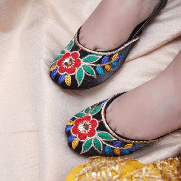 beautiful khussa for baby girl - Image 4
