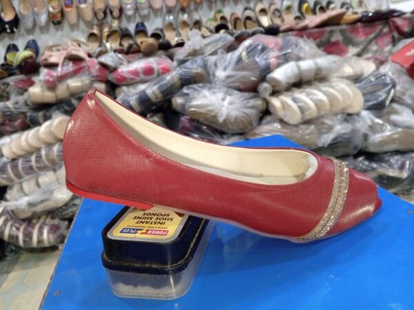 Red pump's with jelly sole - Image 3