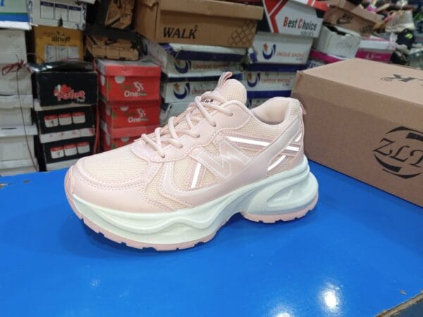 walk shoe for girls joggers