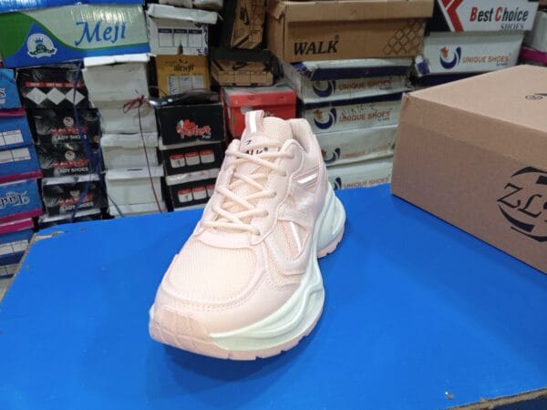 walk shoe for girls joggers - Image 3